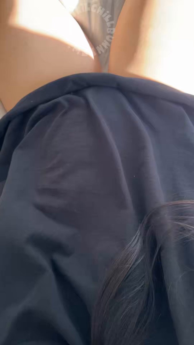 jill — Vídeo — everything jiggle