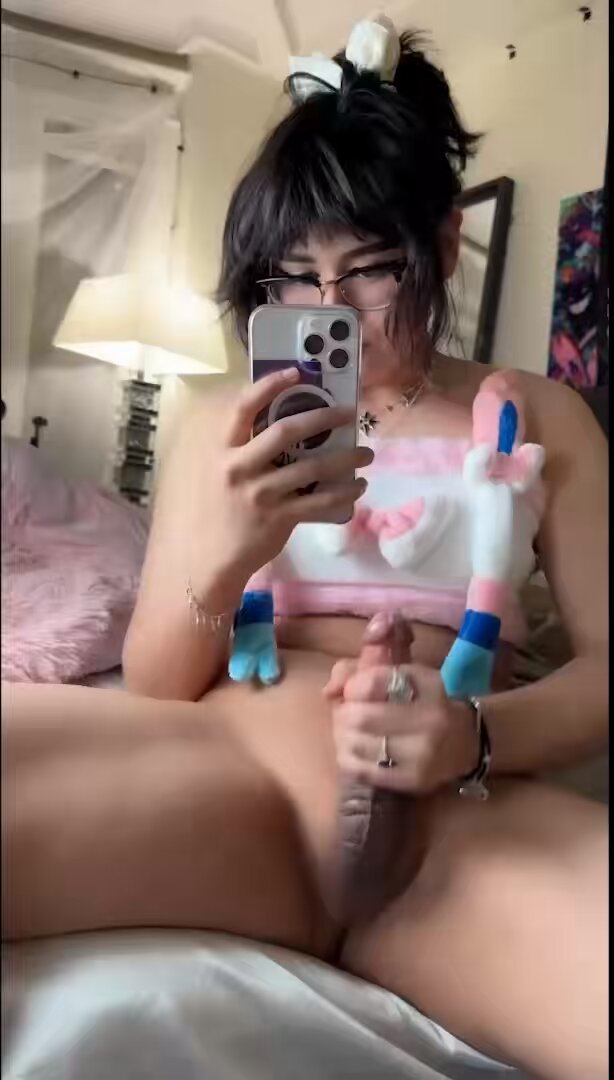 Kiyana Vi — vídeo — post 2106193836120928404