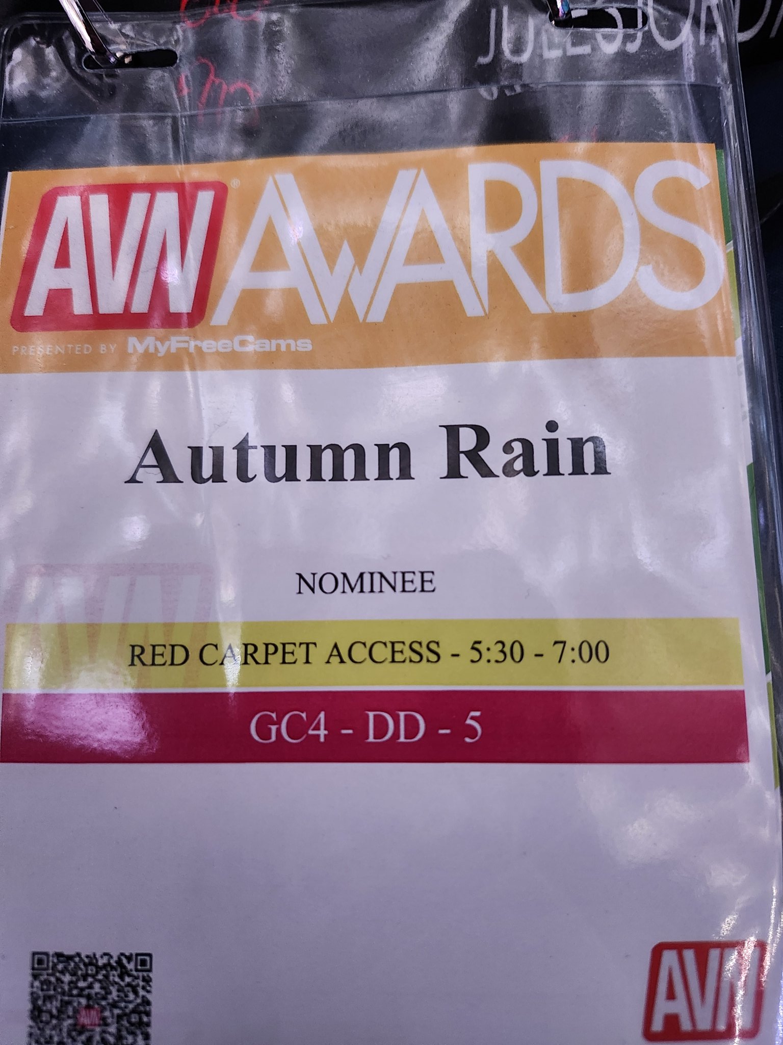 Autumn Rain Free OF Trial 👇 — foto — If any of my fans are still in Vegas today come see me walk the red carpet at the Virgin Hotel. It stretches the entire casino!
