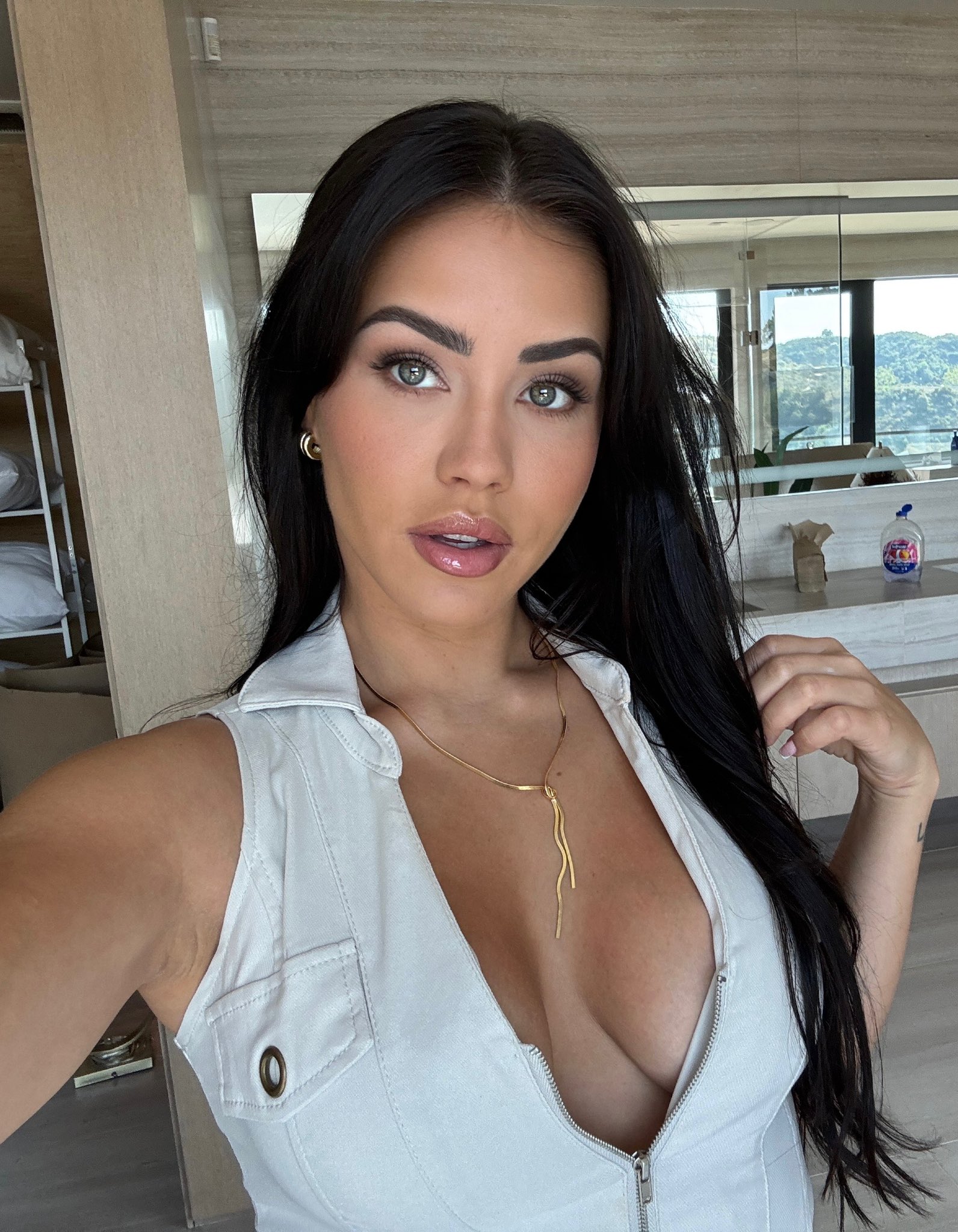 Alina Lopez — foto desnuda — Haven’t done this in so long, so come say hi to me for FREE!!! 😈