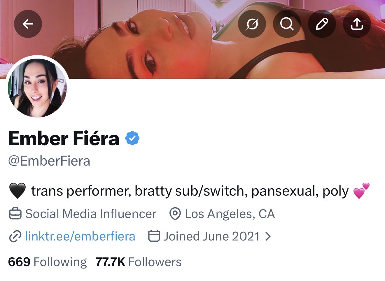 Ember Fiéra — foto — 77.7k followers! Thank you everybody 💗💗💗