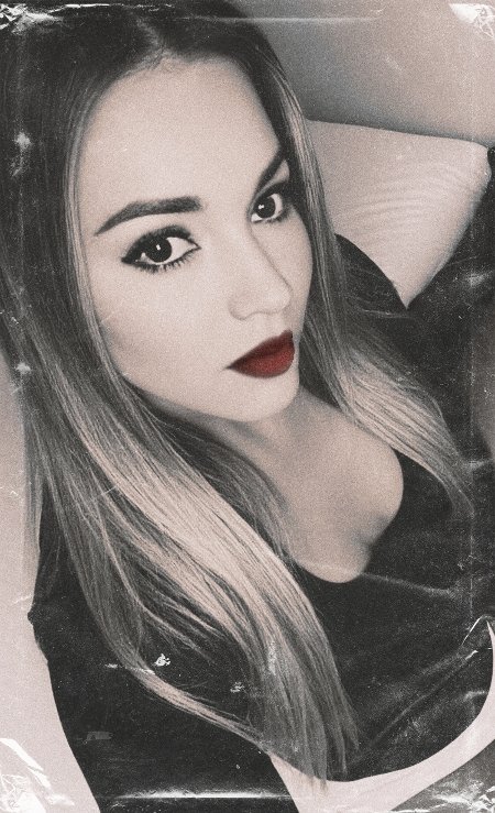 Martha👑🏳️‍⚧️ — foto desnuda — Longing is a bitch...