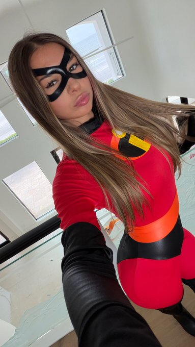 Sophie Rain — fitness — post 2108280369401266457